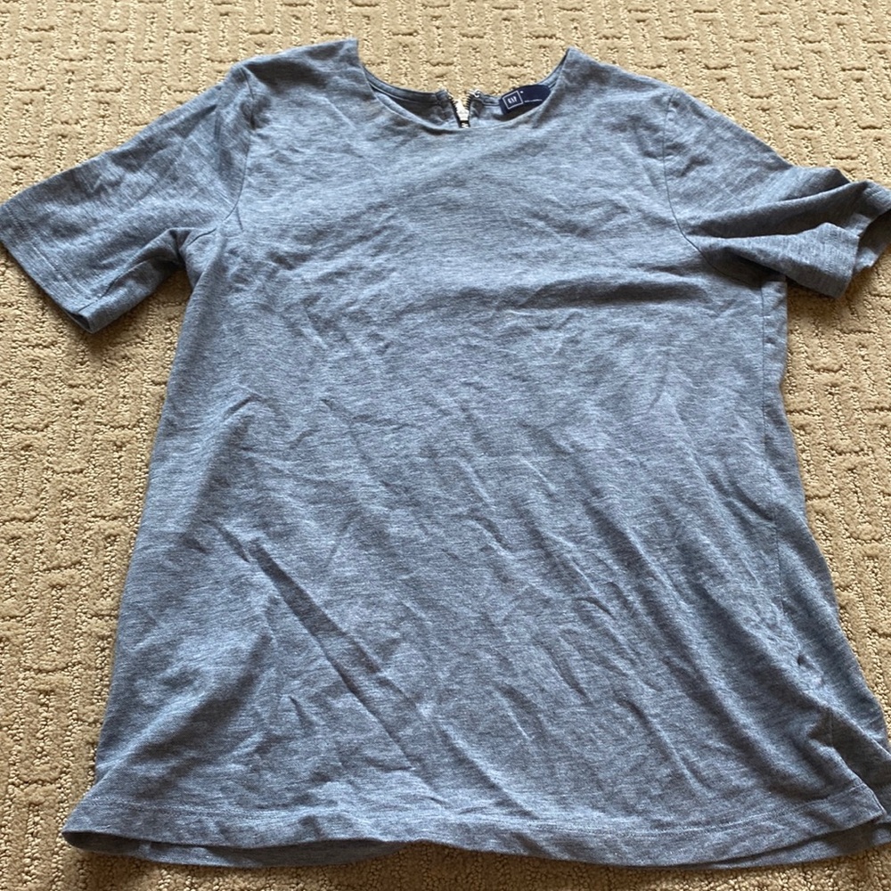 Gray Gap T-Shirt